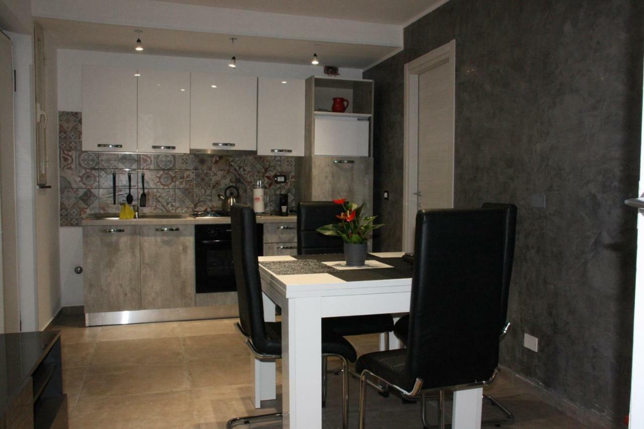 Loft Ramondetta 30Tre Apartment คาตาเนีย ภายนอก รูปภาพ