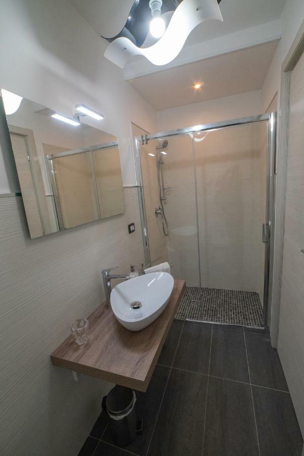 Loft Ramondetta 30Tre Apartment คาตาเนีย ภายนอก รูปภาพ